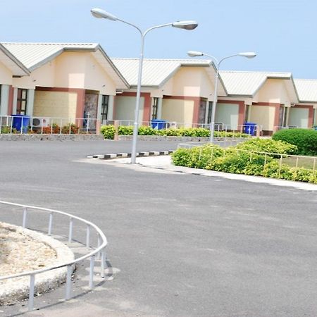 Whispering Palms Resort Magbon Exterior photo