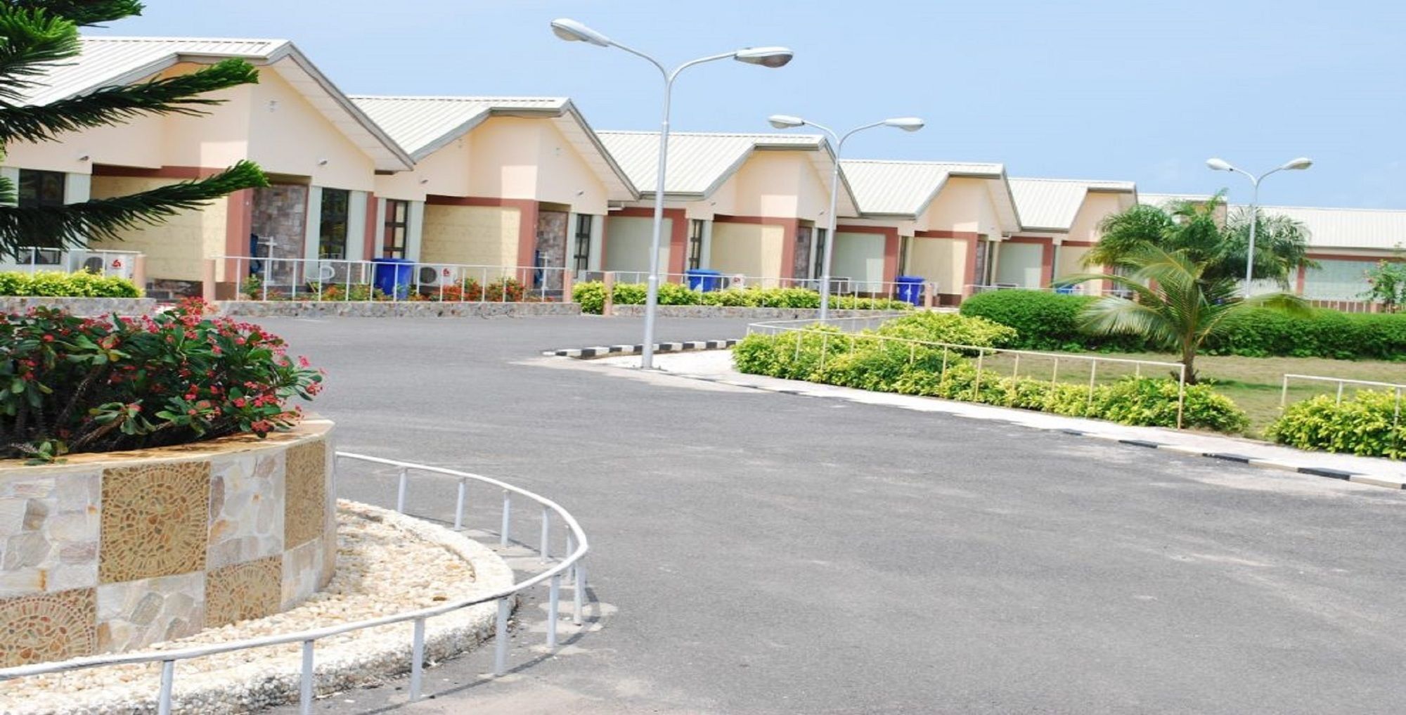 Whispering Palms Resort Magbon Exterior photo