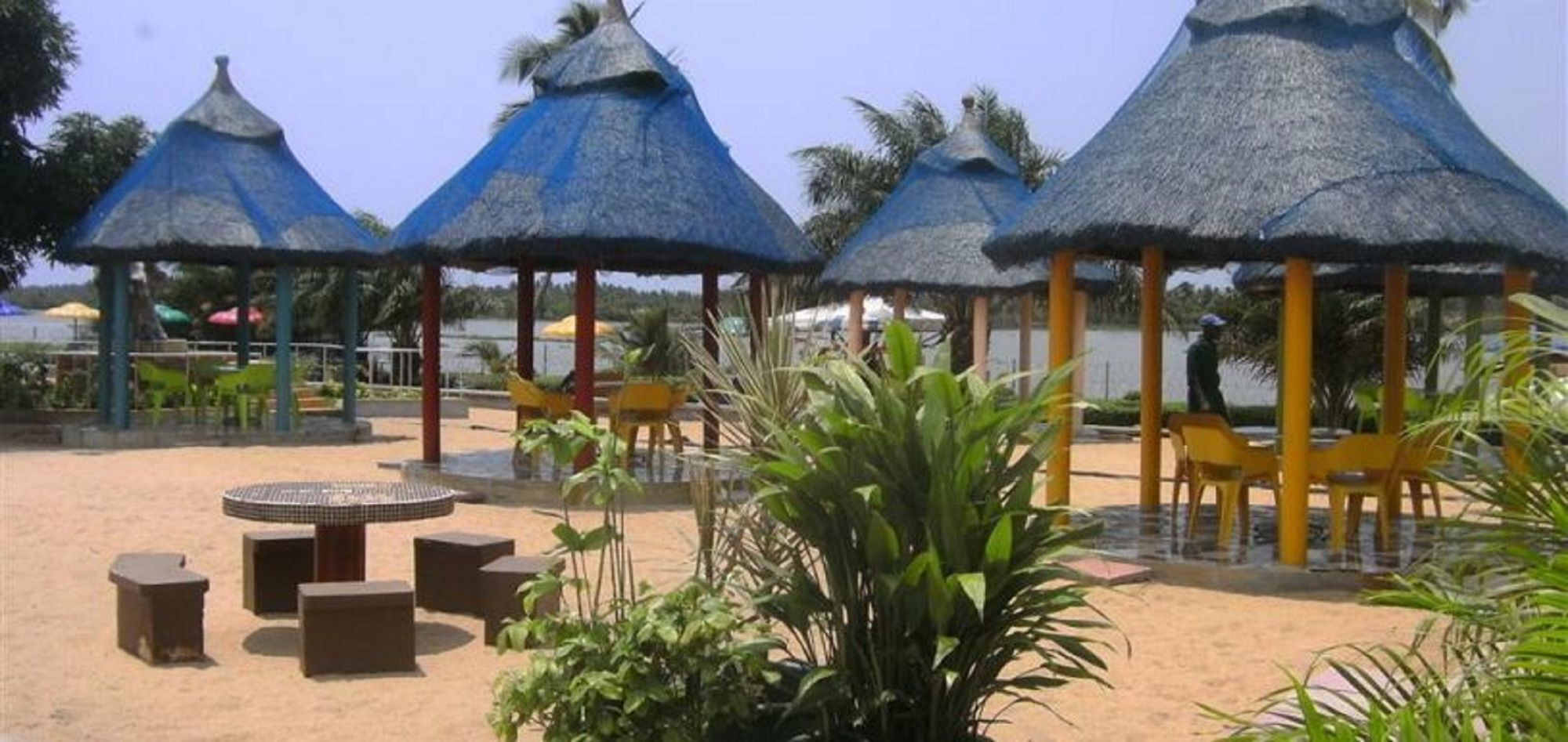 Whispering Palms Resort Magbon Exterior photo